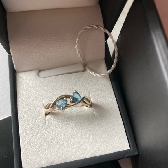 Jewlr Topaz & Silver Ring - Picture 2 of 3